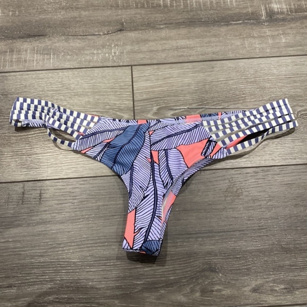 NWOT! Body Glove Freedom Amaris Bikini Bottoms